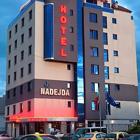 Hotel Nadejda 3*