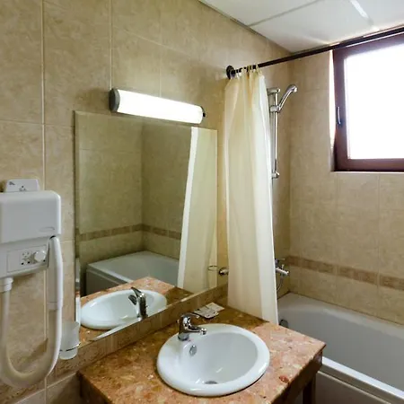 Hotell Nadejda 3*