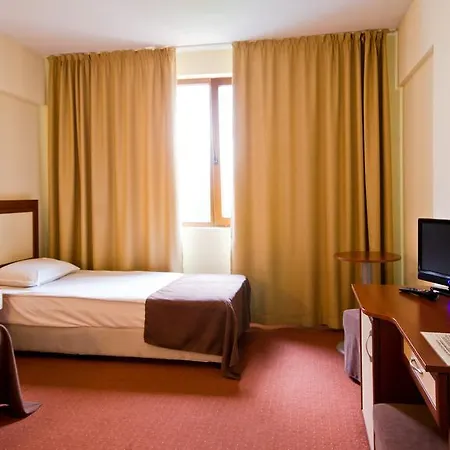 Hotell Nadejda