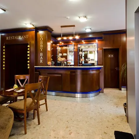 Hotell Nadejda 3*