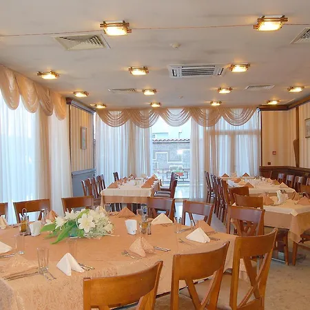 Nadejda Hotell Sofia